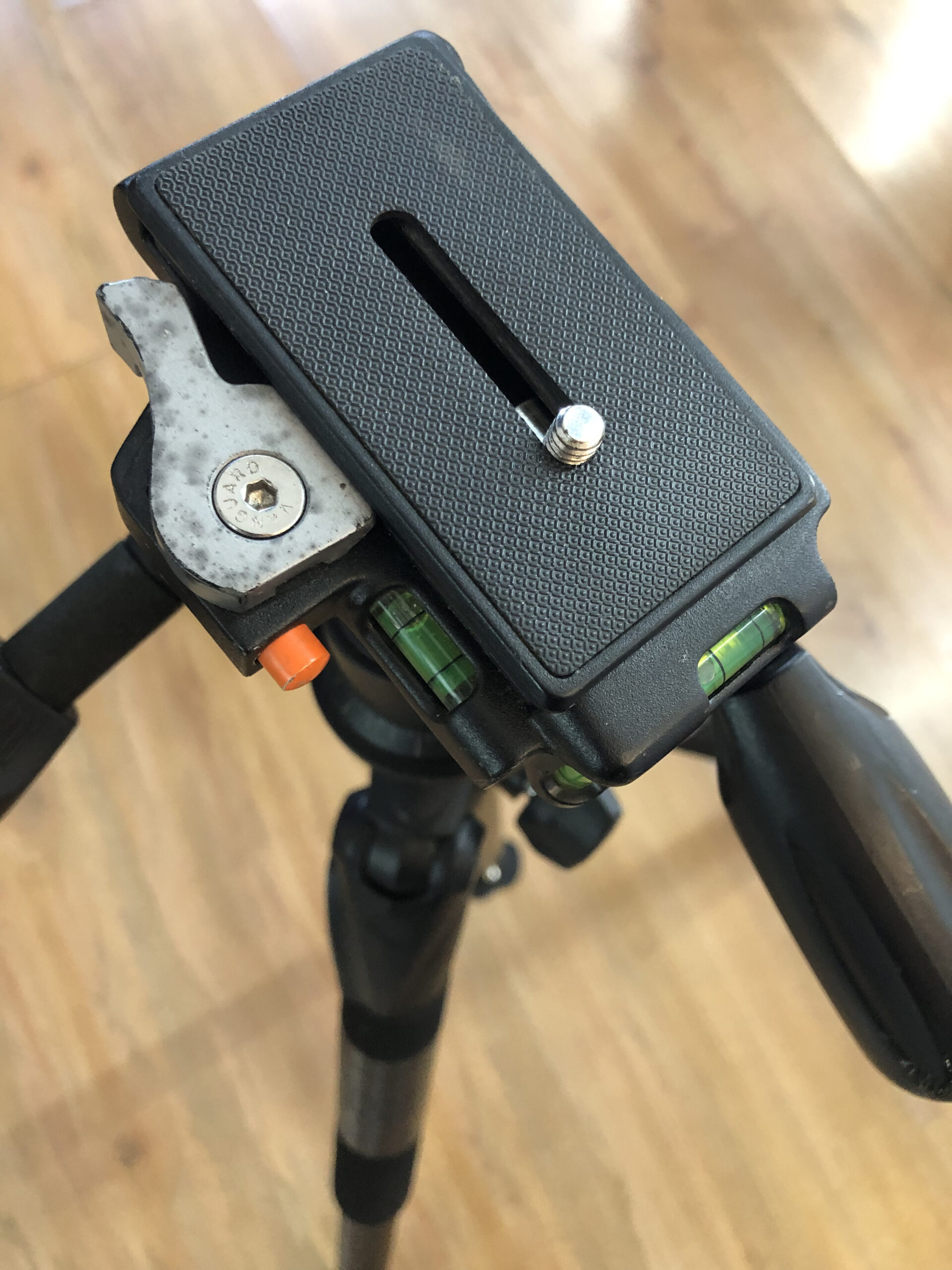 Tripé Video/Foto Alta 263AP Cabeça Hidráulica Vanguard (Semi-Novo) - COD:LND - Imagem 3